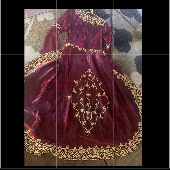 Dress - Picture 3 of 7